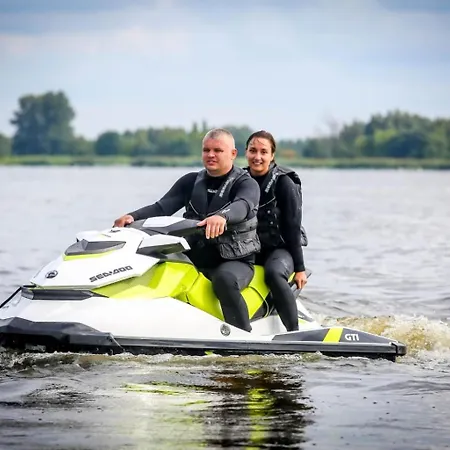 Przyczepy Kempingowe Nad Zatoka *