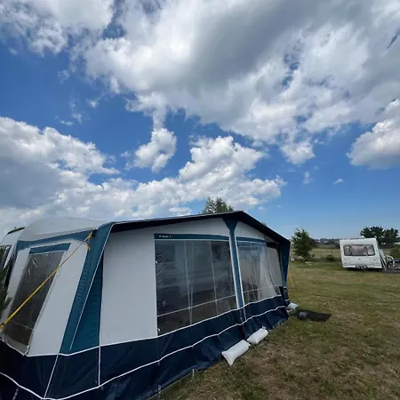 Przyczepy Kempingowe Nad Zatoka * スバジェボ