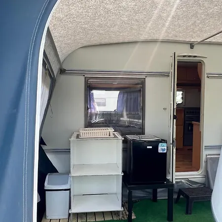 Przyczepy Kempingowe Nad Zatoka Campsite *
