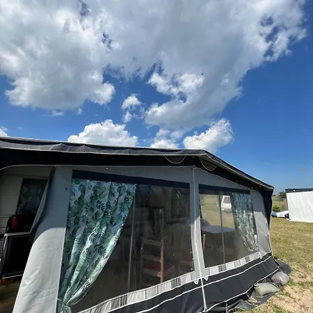 Camping Przyczepy Kempingowe Nad Zatoka Swarzewo