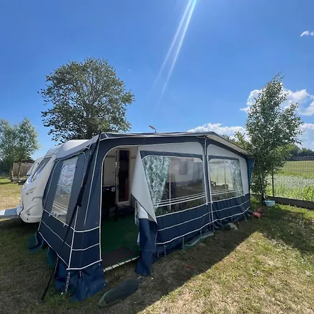 Przyczepy Kempingowe Nad Zatoka Сважево