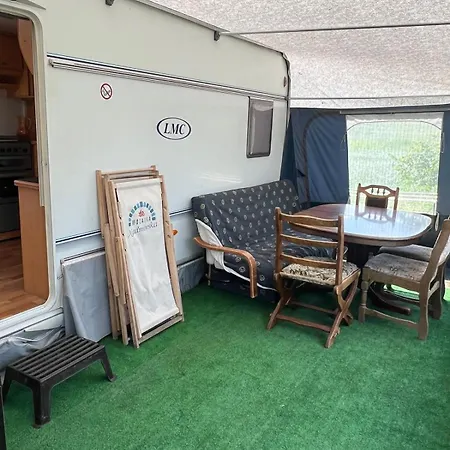 Przyczepy Kempingowe Nad Zatoka Camping